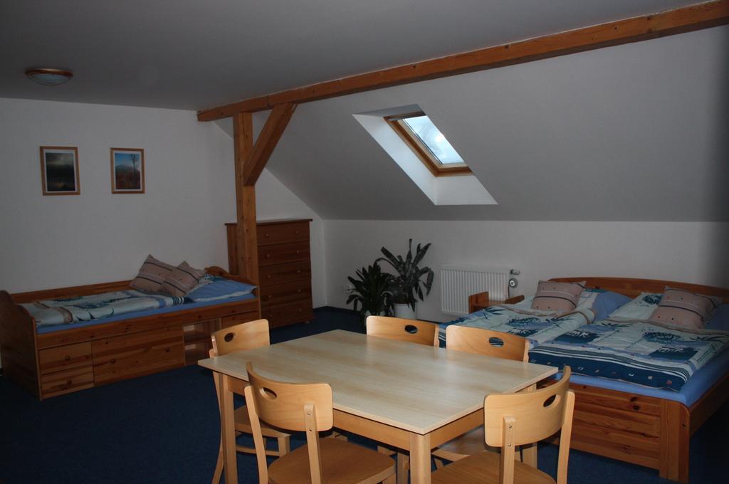 Apartmány Doma Janov nad Nisou Habitación foto